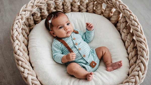 Le tour de lit tressé : sécurité et confort pour bébé